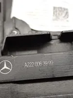 Mercedes-Benz C AMG W205 Zamek drzwi przednich A2220063999
