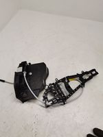 BMW 2 F22 F23 Etuoven lukko 7202145