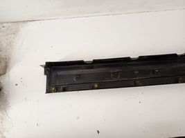 Maserati Levante Sill 670040335