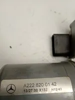 Mercedes-Benz S C217 Silniczek wycieraczek szyby przedniej / czołowej A2228200142