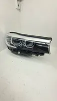 BMW 7 G11 G12 Lampa przednia 7471320