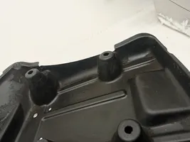 Maserati Levante Protezione inferiore del serbatoio del carburante 670107814