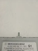 Mercedes-Benz GLE (W166 - C292) Unité principale radio / CD / DVD / GPS A2229009211