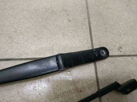 Volkswagen Golf VII Windshield/front glass wiper blade 