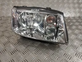 Volkswagen Bora Lampa przednia 205653B