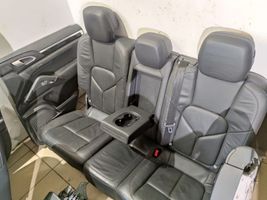 Porsche Cayenne (92A) Set interni 