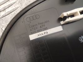 Audi A5 8T 8F Boczny element deski rozdzielczej 8K0857085