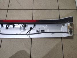 Hyundai Accent Spoiler del portellone posteriore/bagagliaio 812101E200