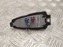 BMW 5 GT F07 Antena GPS 6950704