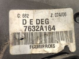 Mitsubishi Colt Elektryczne lusterko boczne drzwi przednich 7632A164