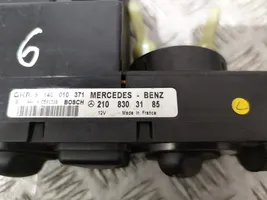 Mercedes-Benz E W210 Interruptor de control del ventilador interior 2108303185