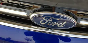 Ford Kuga II Zderzak przedni 