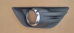 Ford Kuga I Kratka dolna zderzaka przedniego 8V4117757A