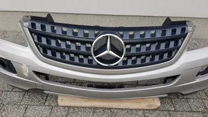 Mercedes-Benz ML W164 Zderzak przedni 