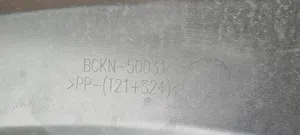 Mazda 3 Передний бампер BCKN50031