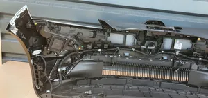 Renault Megane E-Tech Zderzak przedni 