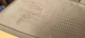 Ford Kuga I Mascherina inferiore del paraurti anteriore 8V41-19952-A