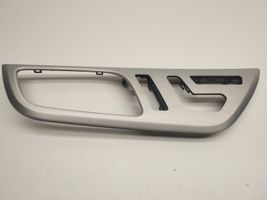 Mercedes-Benz SLK R172 Autres éléments de garniture porte avant A1727200522