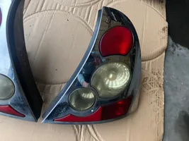 Renault Clio II Lampy tylne / Komplet 