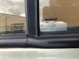 Renault Thalia I Aizmugurējās durvis 