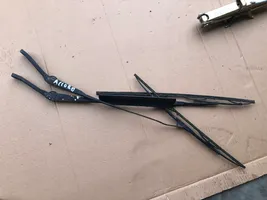 Honda Accord Front wiper blade arm 