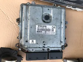 Volvo V50 Komputer / Sterownik ECU i komplet kluczy 31254317