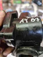 Audi A4 S4 B7 8E 8H Alloggiamento termostato TH1209440290