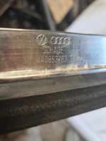 Audi A6 S6 C4 4A Rivestimento della portiera anteriore (modanatura) 4A0853283E