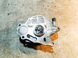 Audi A4 S4 B8 8K Alipainepumppu 03L145100F