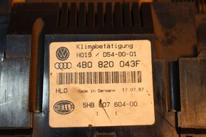 Audi A6 S6 C5 4B Oro kondicionieriaus/ klimato/ pečiuko valdymo blokas (salone) 4B0820043F