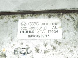 Volkswagen PASSAT B7 Refrigerador de aceite de la transmisión/caja de cambios 02E409061B