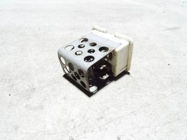 Opel Astra H Coolant fan relay 52475432