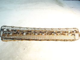 Volkswagen Touareg I Grille inférieure de pare-chocs avant 7L6853678A