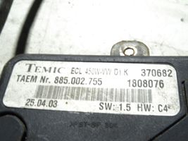 Volkswagen Phaeton Coolant fan relay 885002755