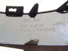 Audi A4 S4 B5 8D Listwa pod lampę tylną 8D0945101