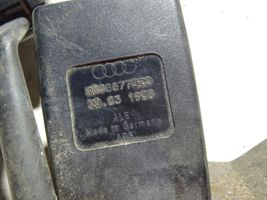 Audi A6 S6 C5 4B Klamra środkowego pasa bezpieczeństwa fotela tylnego 8D0857739D