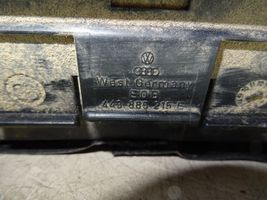 Audi A8 S8 D2 4D Vano portaoggetti nel bagagliaio 443885215E