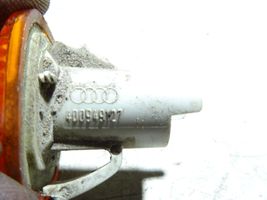 Audi A4 S4 B5 8D Indicatore di direzione del parafango anteriore 4D0949127