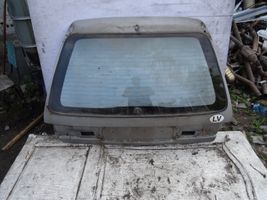 Mitsubishi Sigma Tylna klapa bagażnika 