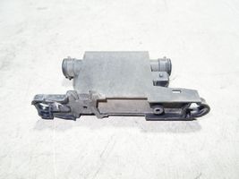 Audi A6 S6 C5 4B Oven keskuslukituksen ohjausyksikön moduuli 4A0959981