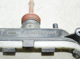 Audi 100 S4 C4 Motorino di blocco/chiusura del portellone del bagagliaio 4A0862153