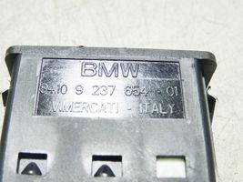 BMW 5 GT F07 USB-pistokeliitin 9237654