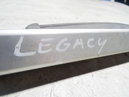 Subaru Legacy Tavarahyllyn kansi 