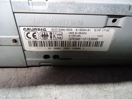 BMW 3 E36 Radio/CD/DVD/GPS-pääyksikkö GRUNDIGSCD5390