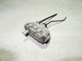 Audi A6 S6 C4 4A Keskuslukituksen alipainepumppu 4A0862153B