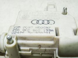 Audi A4 S4 B7 8E 8H Serratura del tappo del serbatoio del carburante 8E0862153A