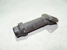 Volkswagen PASSAT B5.5 Termostaatin kotelo 03G121121C