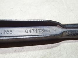 Chrysler Voyager Front wiper blade arm 04717365B