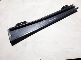 Volkswagen Touran II Altro elemento di rivestimento della portiera posteriore 1T0839889