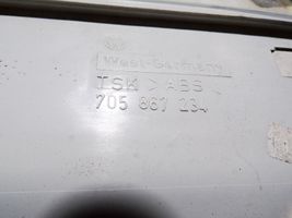 Volkswagen Transporter - Caravelle T4 Osłona słupka szyby przedniej / A 705867234